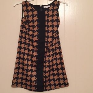 LOVERICHE sleeveless dress.